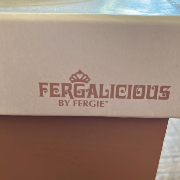 FERGALICIOUS BOOTIES 9.5 - Picture 8 of 13